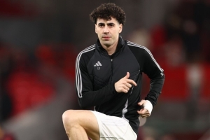 媒体人：新鹏城为穆斯塔法扎达提供2+1合同，但需卡拉巴赫放人