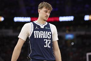 弗拉格谈截止日：队友教练告诉我NBA就是生意 这让我有所准备