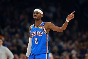 不要太轻松！亚历山大几乎打满首节 6中4砍下10分3板6助2断