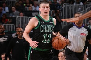 西蒙斯离队！普里查德：我会继续打替补 场上需要有人控球