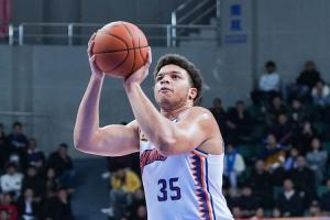 今日球员分享—肯尼思.洛夫顿（上海久事）