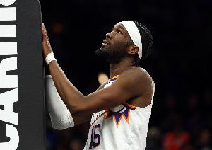 打得再硬点！马威半场12分钟&7中5拿到12分5板 正负值-12