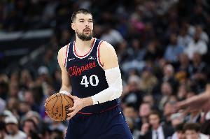 Scotto：绿军曾提出A·西蒙斯+1首轮1互换交易祖巴茨 被快船拒绝