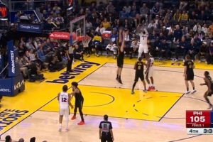 乘胜追击！德拉蒙德外线开炮三分命中 帮助76人扩大领先