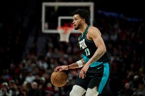 这么准的嘛！卡马拉打满首节 7中5&三分5中3砍下13分2助