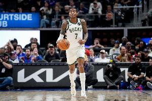 正确模板！费尔斯吊内线空接砸板失误 波特反击送空接助南斯扣进