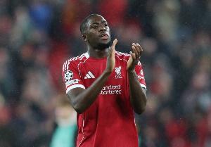 记者：皇马正在关注利物浦中卫科纳特 今夏目标签一名创造型中场