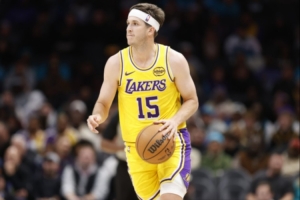 键盘侠|里夫斯要拿到空白支票随便填了!后文森特时代湖人1胜0负 键盘侠|里夫斯要拿到空白支票随便填了!后文森特时代湖人1胜0负