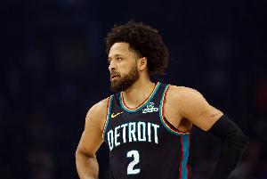 大举反击！活塞内外开花轰出17-0的攻击波 一举追到3分