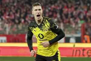 连锁反应!图片报:若施洛特贝克不续约,多特防线或将有多人离队