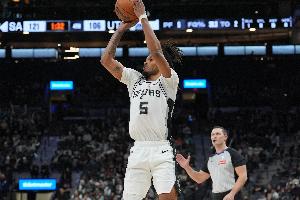 身手全能！卡斯尔13中8拿到18分7板6助3断 正负值+27最高