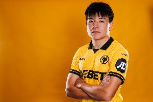 征战英甲！官方：徐彬从狼队租借加盟巴恩斯利！保留狼队U21资格