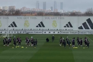 记者：贝林厄姆、米利唐、罗德里戈缺席皇马训练，空中出现无人机