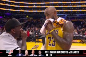 詹姆斯和里奇·保罗赛后悄悄密谋！詹姆斯听到消息睁大双眼惊讶