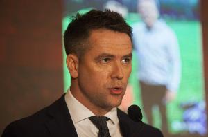 欧文：曼联现在踢得很好 卡里克懂曼联 他就是帅位的完美人选