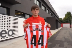 官方：巴萨外租小将安德烈斯·昆卡左侧股二头肌受伤